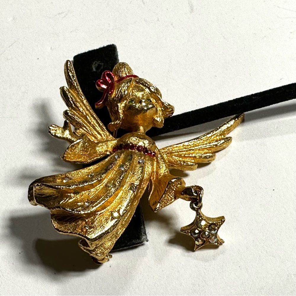 Vintage Mylu Christmas Green Eyed Angel w Star Brooch Gold Tone Rhinestone
